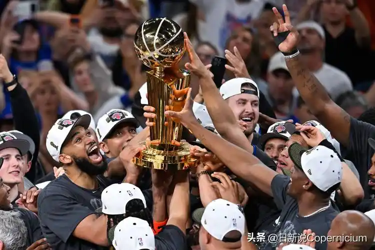 尼克斯夺冠游行引爆纽约 季后赛黑马逆袭改写NBA格局